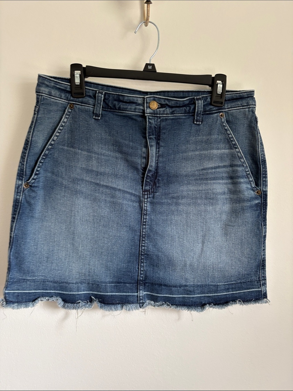 Michael Kors Blue Denim Mini Skirt with Subtle Fray 16 inch waist
